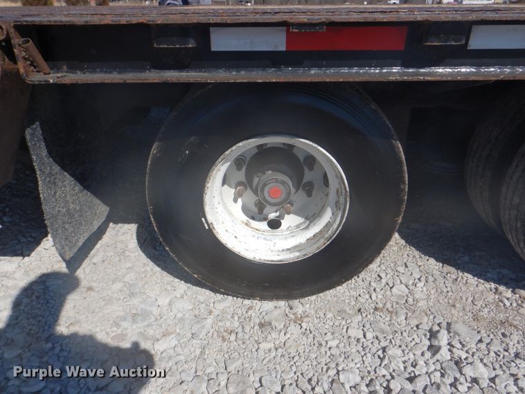 image for item HX9164 2006 Trail King TK70HT-482 drop deck trailer