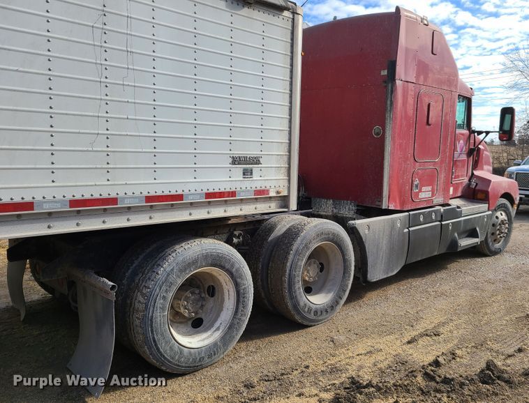 image for item IA9296 1997 Kenworth T600  semi truck