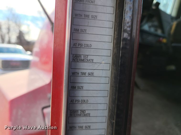 image for item IA9296 1997 Kenworth T600  semi truck