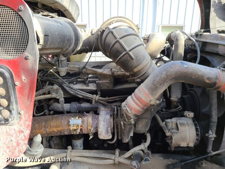 image for item IA9296 1997 Kenworth T600  semi truck