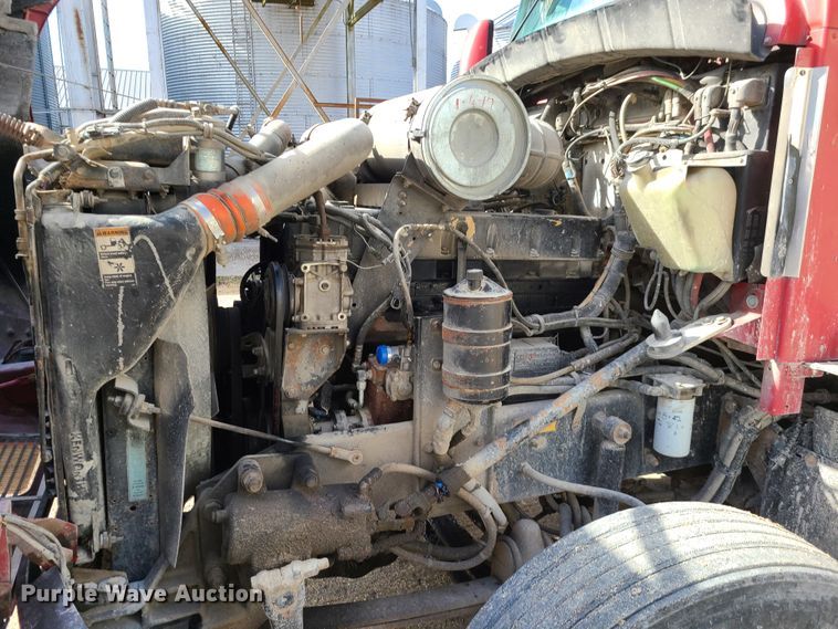 image for item IA9296 1997 Kenworth T600  semi truck