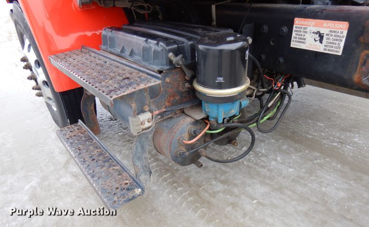 image for item IA9493 2012 International DuraStar 4400  truck cab and chassis