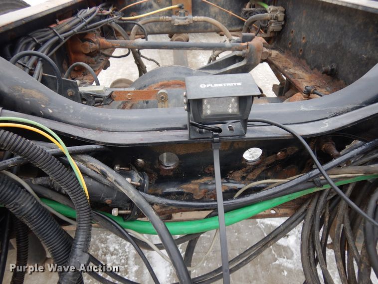 image for item IA9493 2012 International DuraStar 4400  truck cab and chassis