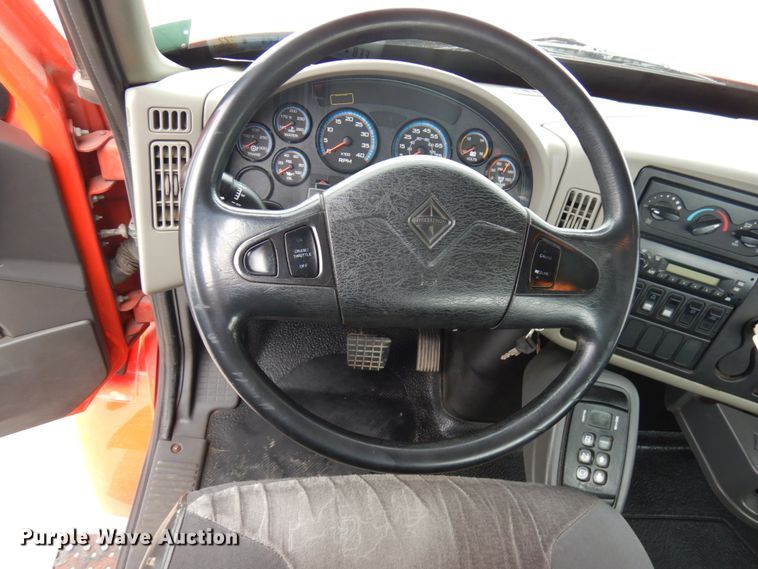 image for item IA9493 2012 International DuraStar 4400  truck cab and chassis