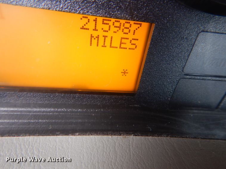 image for item IA9493 2012 International DuraStar 4400  truck cab and chassis