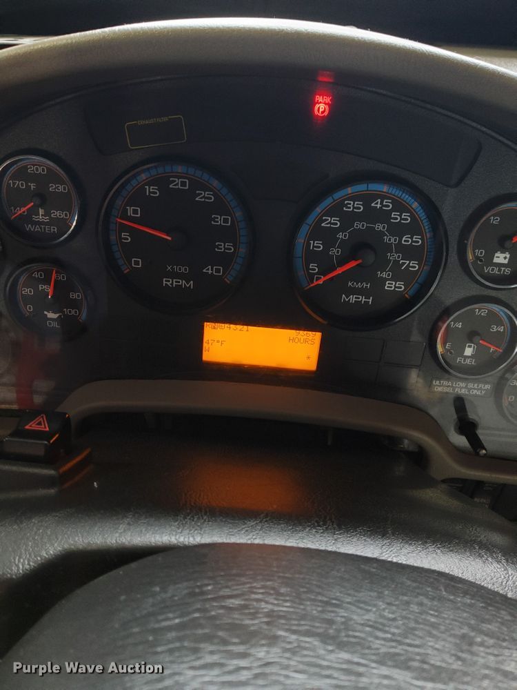 image for item IA9493 2012 International DuraStar 4400  truck cab and chassis