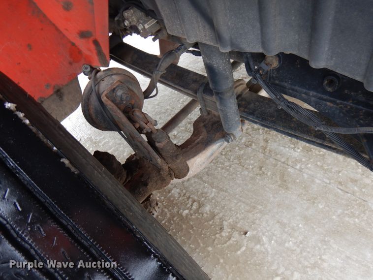 image for item IA9493 2012 International DuraStar 4400  truck cab and chassis