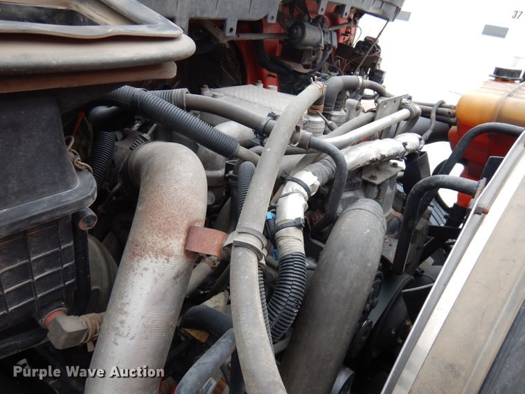 image for item IA9493 2012 International DuraStar 4400  truck cab and chassis