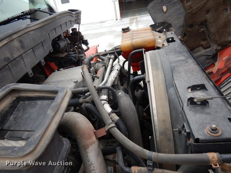 image for item IA9493 2012 International DuraStar 4400  truck cab and chassis