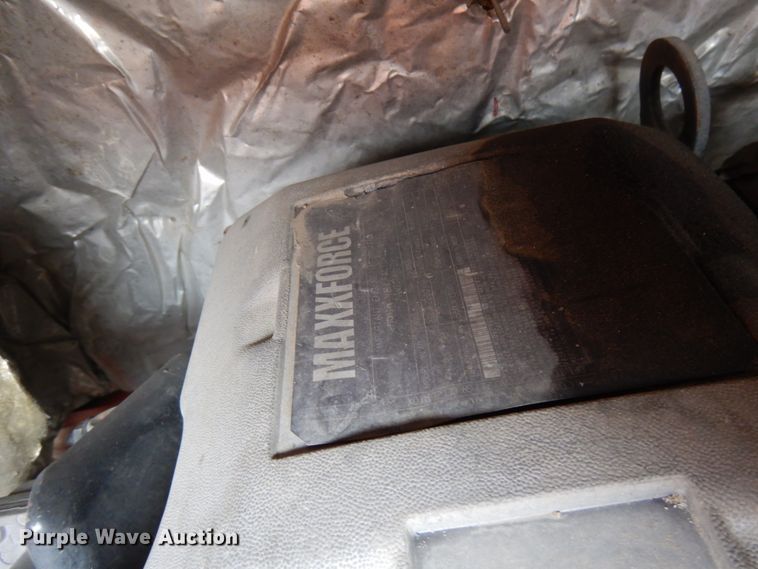 image for item IA9493 2012 International DuraStar 4400  truck cab and chassis