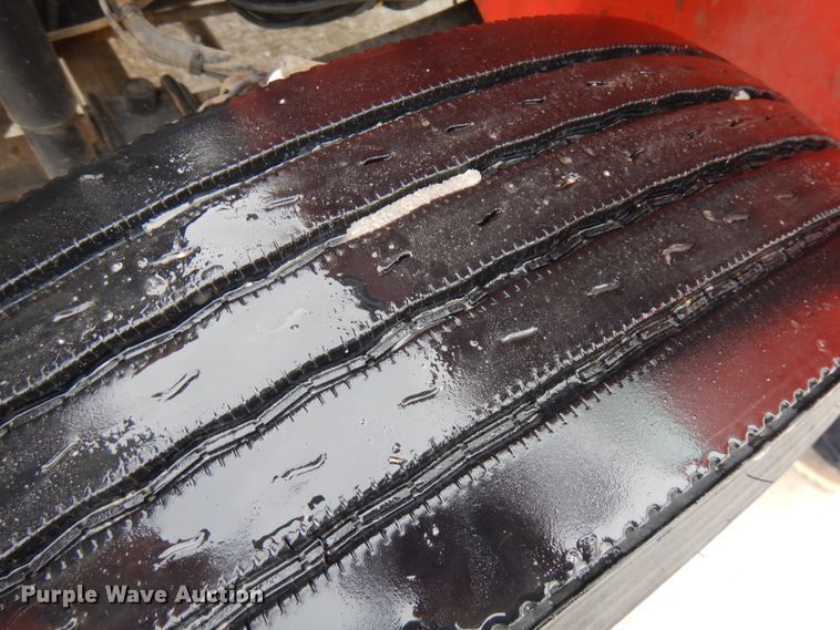 image for item IA9493 2012 International DuraStar 4400  truck cab and chassis