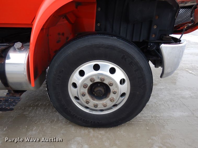 image for item IA9493 2012 International DuraStar 4400  truck cab and chassis