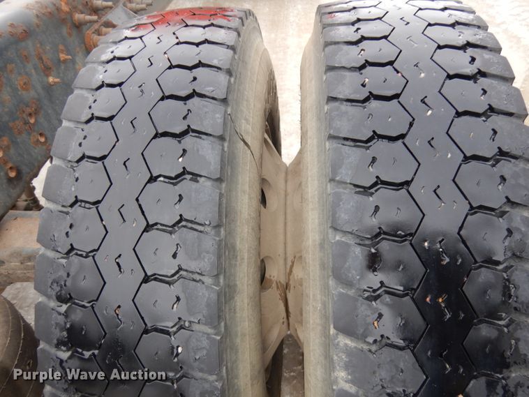 image for item IA9493 2012 International DuraStar 4400  truck cab and chassis