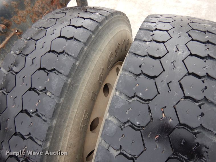 image for item IA9493 2012 International DuraStar 4400  truck cab and chassis