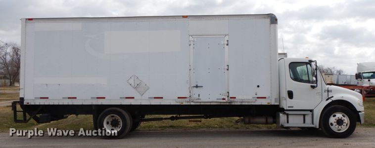 image for item IX9311 2007 Freightliner Business Class M2  box truck