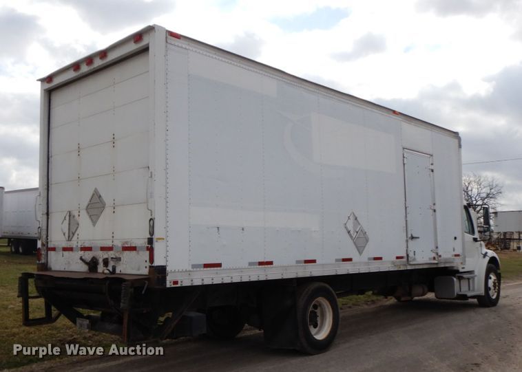 image for item IX9311 2007 Freightliner Business Class M2  box truck