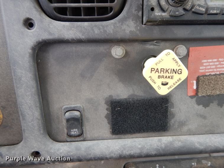 image for item IX9311 2007 Freightliner Business Class M2  box truck