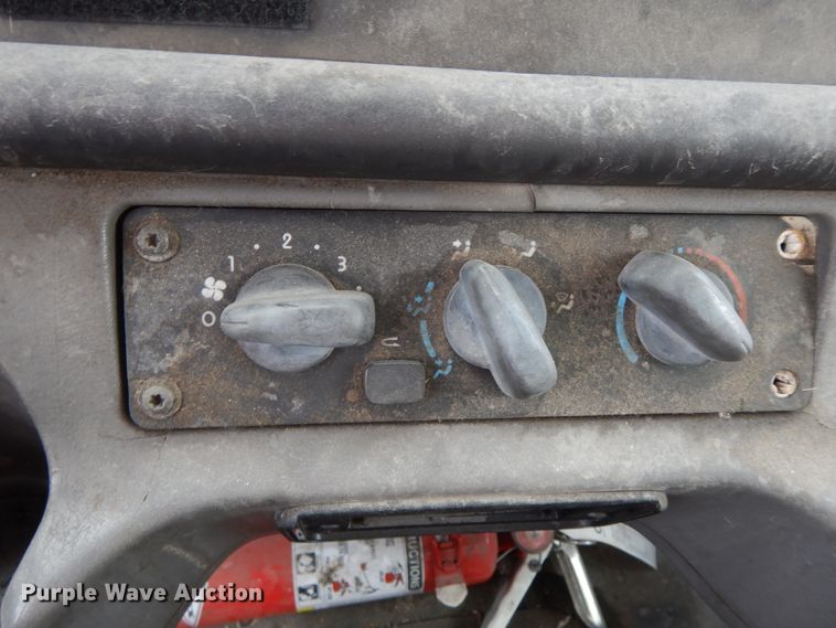 image for item IX9311 2007 Freightliner Business Class M2  box truck