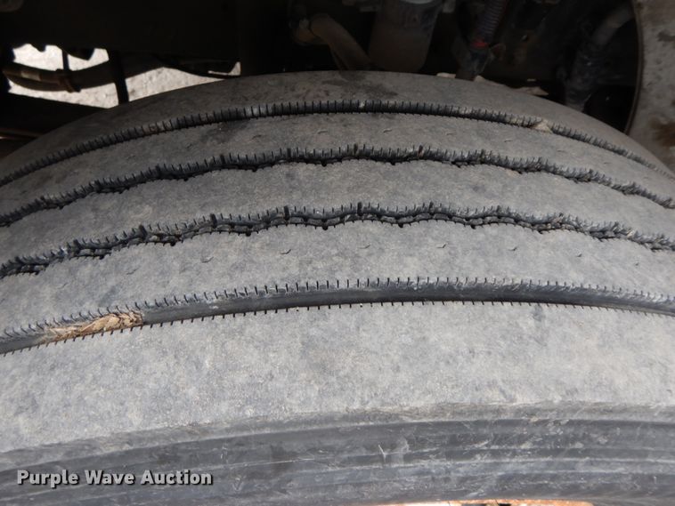 image for item IX9311 2007 Freightliner Business Class M2  box truck