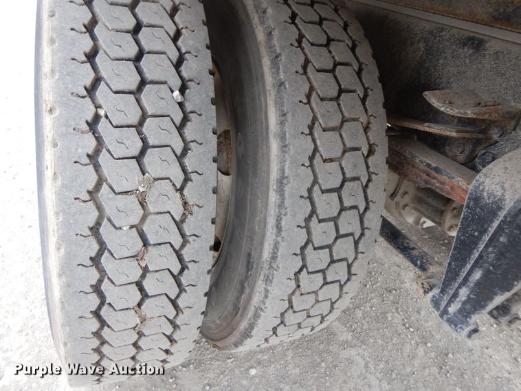 image for item IX9311 2007 Freightliner Business Class M2  box truck