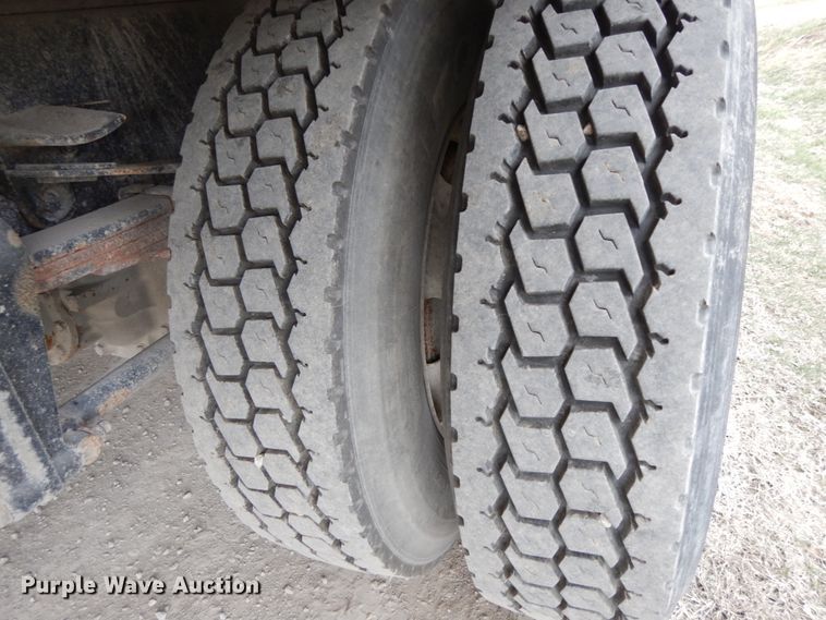 image for item IX9311 2007 Freightliner Business Class M2  box truck