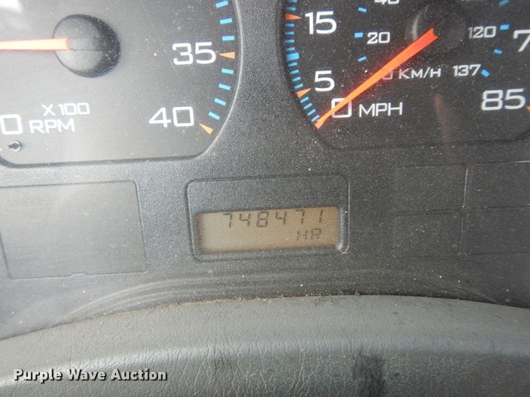 image for item IX9312 2007 International 8600  semi truck