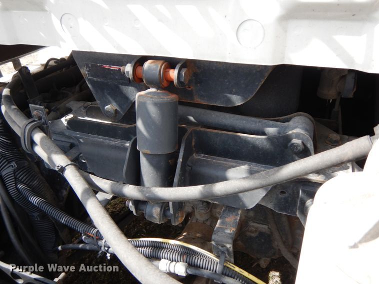 image for item IX9312 2007 International 8600  semi truck