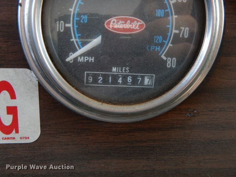 image for item IX9321 1986 Peterbilt 359  semi truck