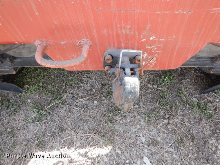 image for item IX9321 1986 Peterbilt 359  semi truck