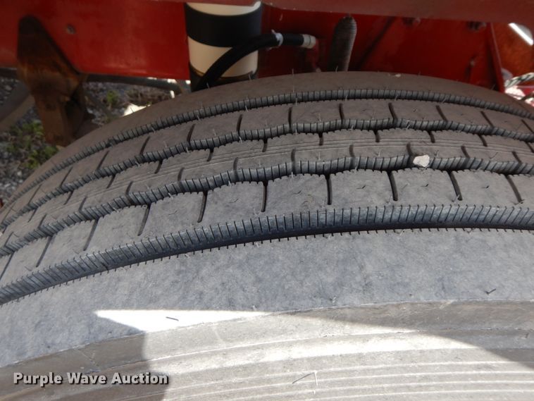 image for item IX9321 1986 Peterbilt 359  semi truck