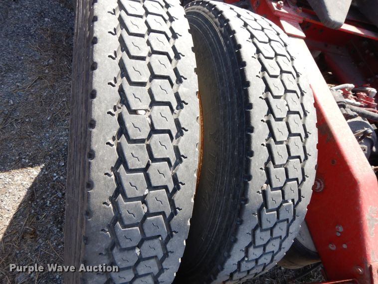 image for item IX9321 1986 Peterbilt 359  semi truck