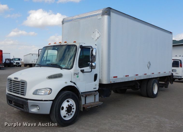 image for item IX9323 2006 Freightliner Business Class M2  box truck