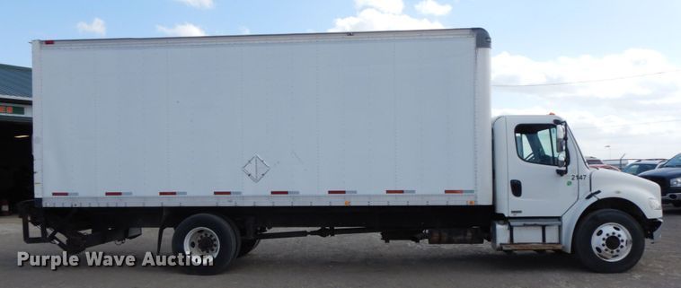 image for item IX9323 2006 Freightliner Business Class M2  box truck