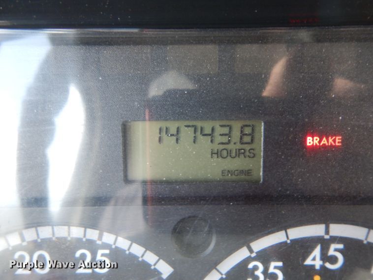 image for item IX9323 2006 Freightliner Business Class M2  box truck