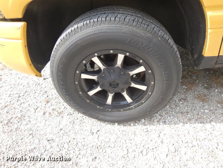 image for item DF6687 1999 Dodge Ram 1500  Quad Cab pickup truck