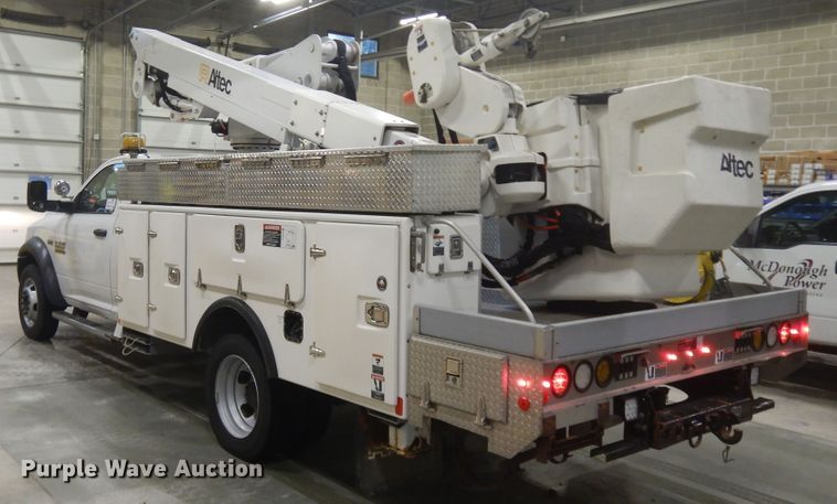 image for item DF6763 2015 Dodge Ram 5500  bucket truck