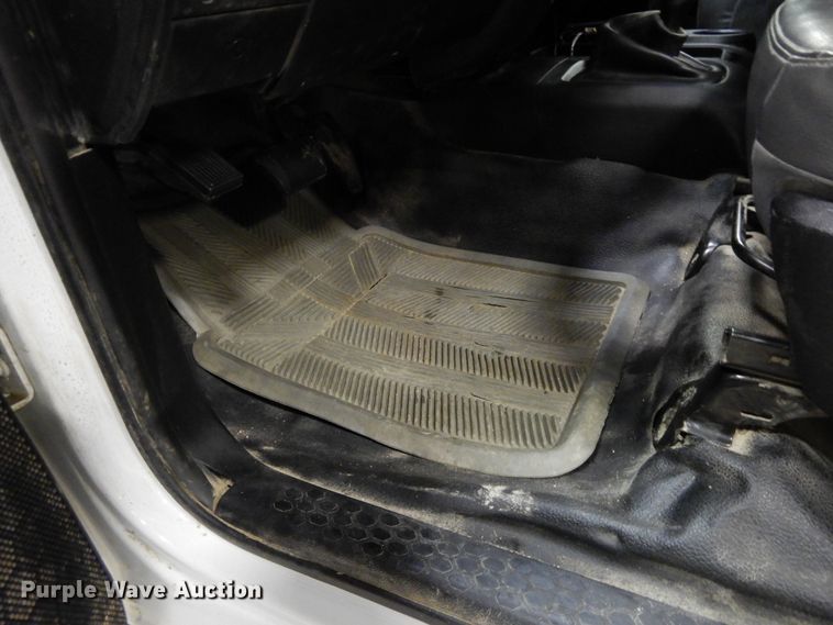 image for item DF6763 2015 Dodge Ram 5500  bucket truck