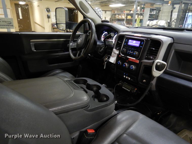 image for item DF6763 2015 Dodge Ram 5500  bucket truck