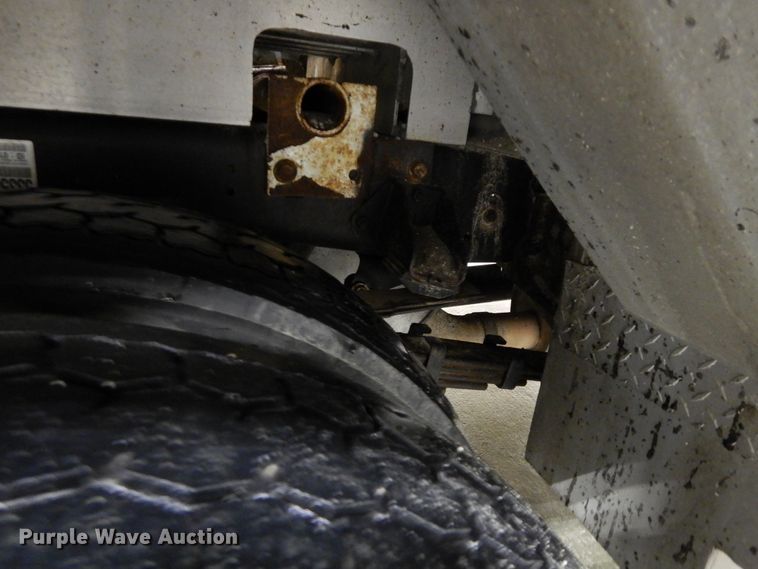 image for item DF6763 2015 Dodge Ram 5500  bucket truck