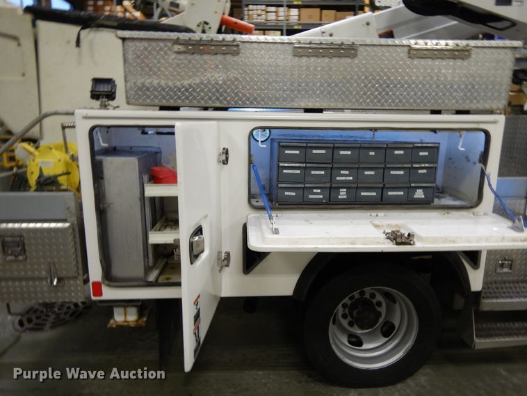 image for item DF6763 2015 Dodge Ram 5500  bucket truck