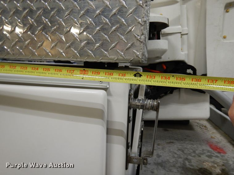 image for item DF6763 2015 Dodge Ram 5500  bucket truck