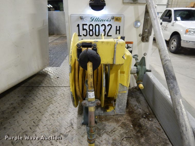 image for item DF6763 2015 Dodge Ram 5500  bucket truck