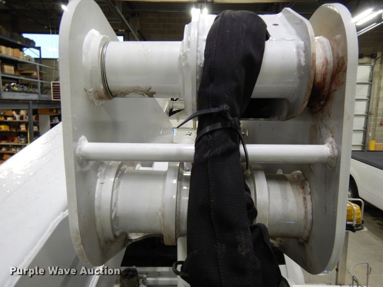 image for item DF6763 2015 Dodge Ram 5500  bucket truck