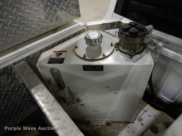 image for item DF6763 2015 Dodge Ram 5500  bucket truck