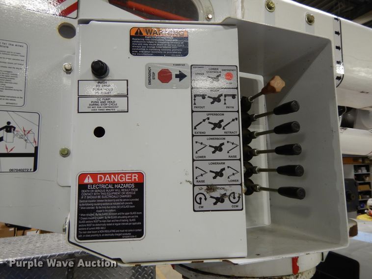 image for item DF6763 2015 Dodge Ram 5500  bucket truck