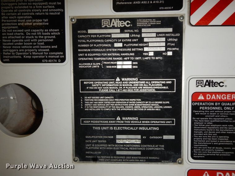 image for item DF6763 2015 Dodge Ram 5500  bucket truck