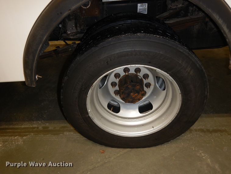 image for item DF6763 2015 Dodge Ram 5500  bucket truck