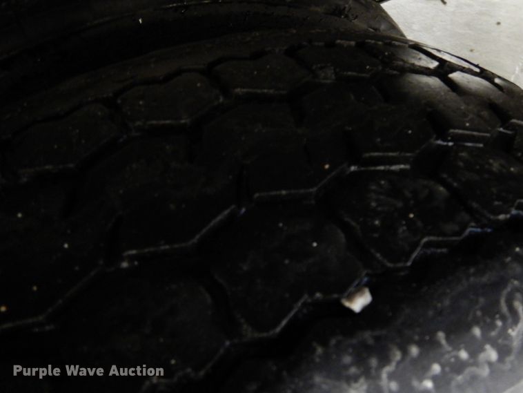 image for item DF6763 2015 Dodge Ram 5500  bucket truck