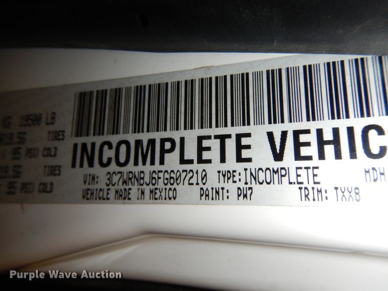 image for item DF6763 2015 Dodge Ram 5500  bucket truck