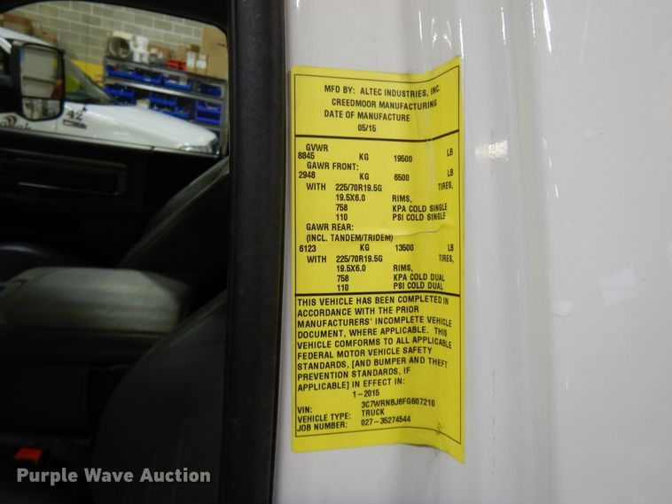 image for item DF6763 2015 Dodge Ram 5500  bucket truck